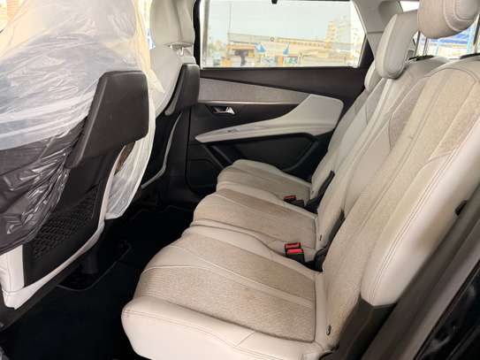 Peugeot 5008 _2019 image 10