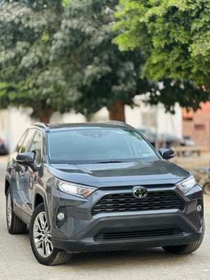 TOYOTA RAV4 XLE AWD 2021 image 11