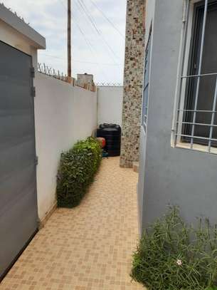 VILLA R+1 À LOUER – ALMADIE 2 (RUFISQUE) image 2