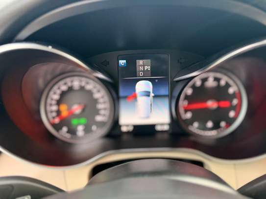 MERCEDES BENZ GLC 300 4 MATIC  2018 image 13