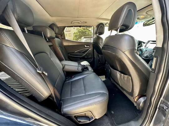 Hyundai Santafe image 10