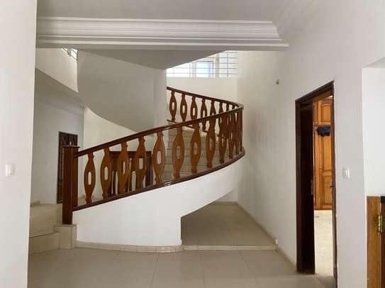 Magnifique villa à louer Almadies image 2