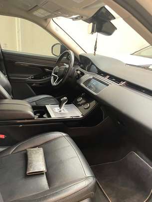 Range Rover Evoque 2021 SUV image 4
