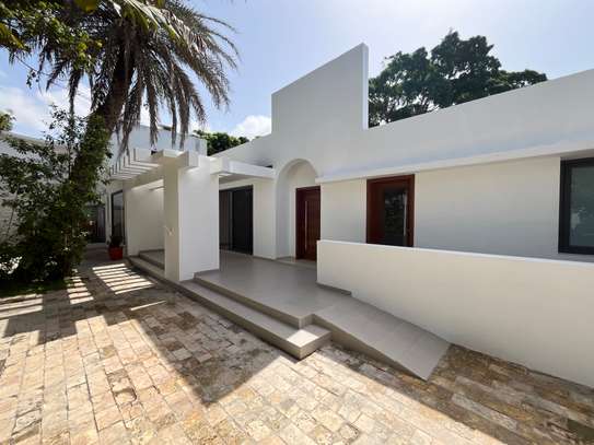 Villa d’exception à louer à fann résidence image 15