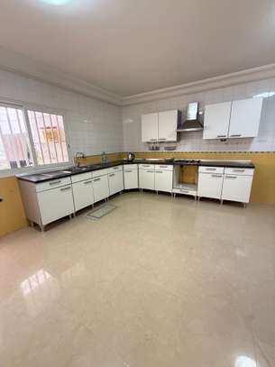 Appartement F4 à louer sur la Petite Corniche des Almadies image 11