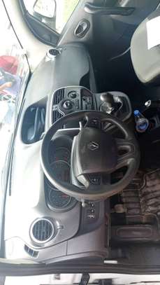 Renault Kangoo utilitaire compact blanc EL-830-HR image 4