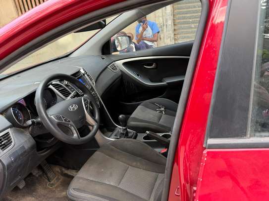 Hyndai Elantra Gt  2016 image 5