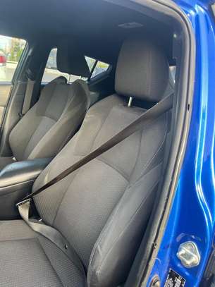Toyota C-HR  2018 image 10