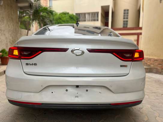 Renault SM6 _2018 image 10