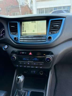 Hyundai Tucson 2017 1.7 Diesel (sous douane) image 5