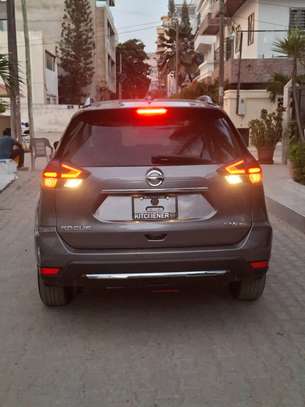 NISSAN ROGUE 2019 image 13
