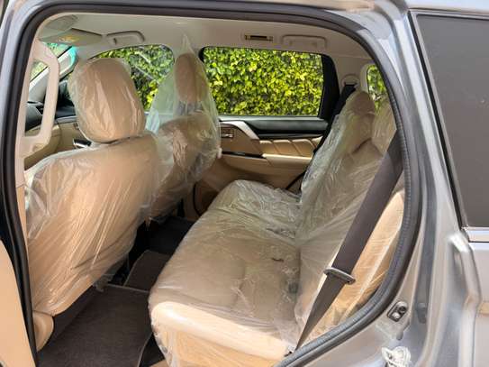 Mitsubishi pajero _2019 image 9