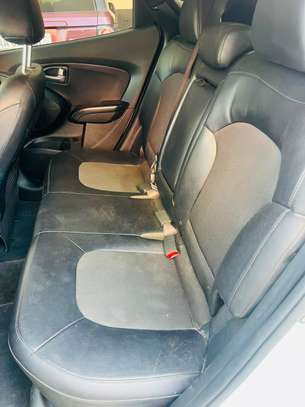 Je vend ma Tucson 2015 automatique essence image 9