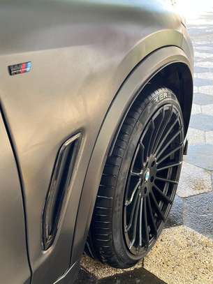 Bmw X5 m compétition 2017/upgrade/2025 image 4