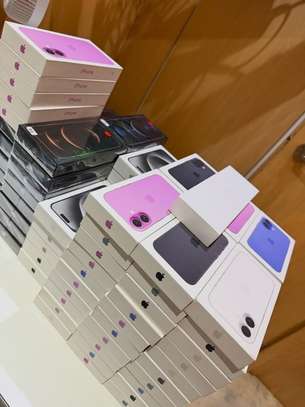 iPhone 16 image 2