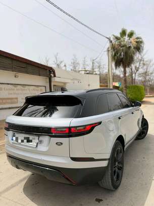 Range rover velar 2022 image 3