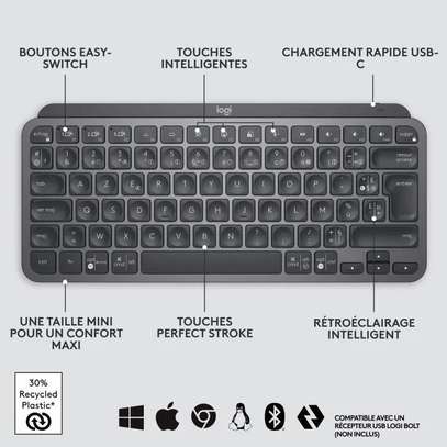 Logitech Clavier Compact Sans Fil AZERTY Gris image 2