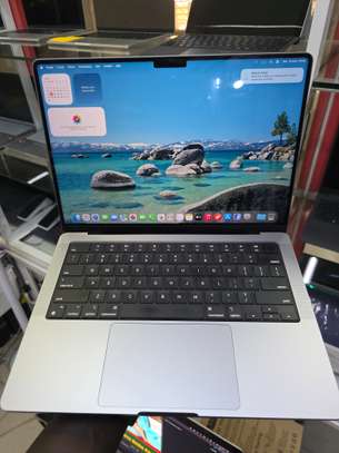 Macbook M1 Pro 14inch image 3