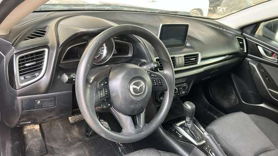 Mazda 3 image 7