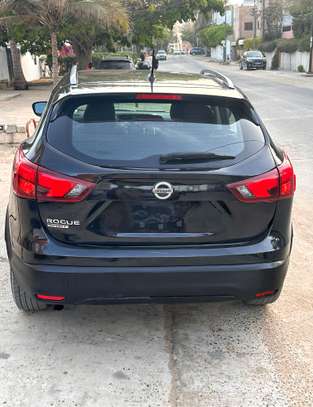 Nissan Rogue Sv 2017 image 3