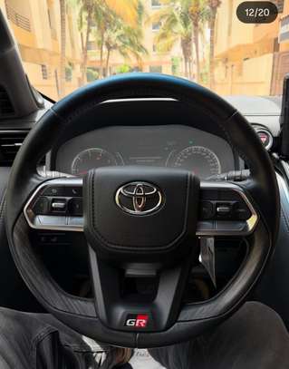 TOYOTA LAND CRUISER 300 GR Sport 2026 image 6