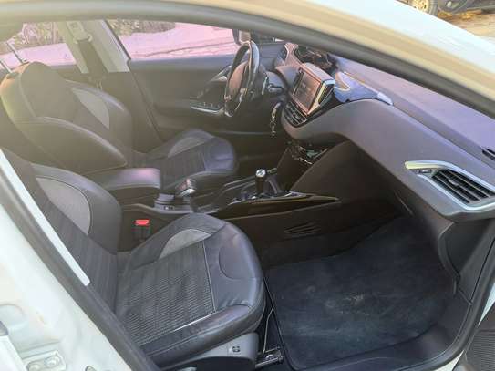 PEUGEOT 2008 Année 2015 image 2