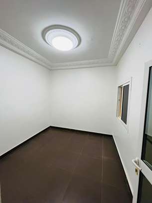 Bel appartement à la Sicap foie (cité magistrat) image 5