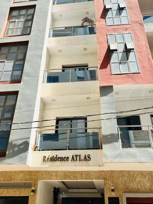 Appartement F2 Meublé à Louer au POINT E image 15