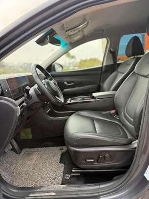 Hyundai Tucson 2024-25 SUV noir spacieux polyvalent image 4