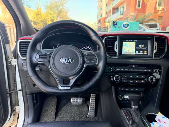 Kia Sportage SUV compact blanc feux LED image 11