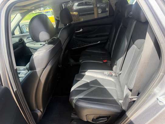 HYUNDAI SANTA FE 2019 image 13