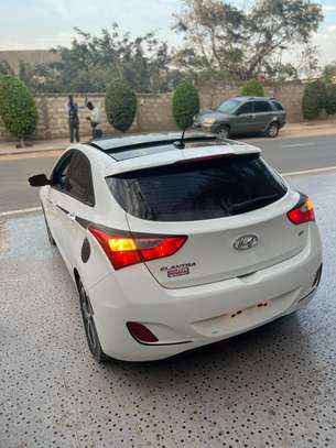 HYUNDAI ELANTRA GT 2017 image 4
