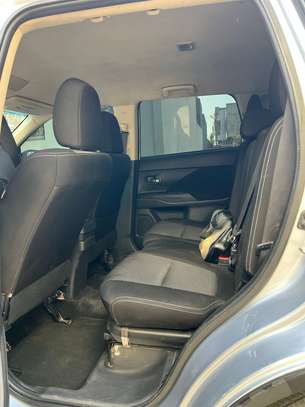 Mitsubishi Outlander 7 places image 1