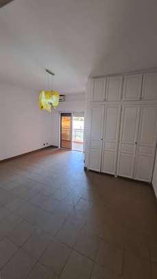 DUPLEX F5 INDEPENDANT AU COEUR DES ALMADIES image 11