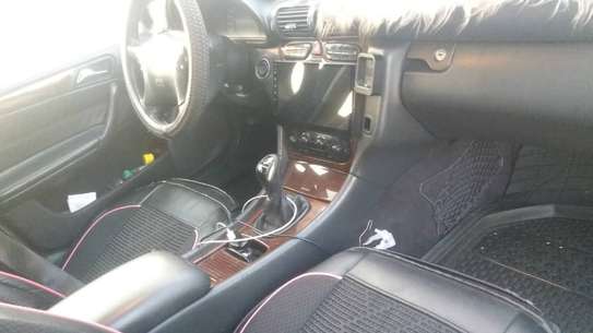 Mercedes C220 CDI image 7