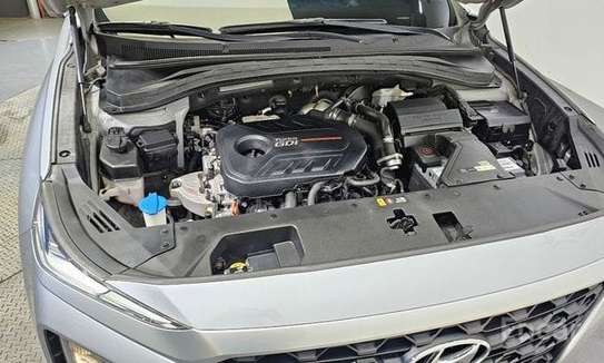 Hyundai Santa Fe essence 4WD nouveau modèle image 13