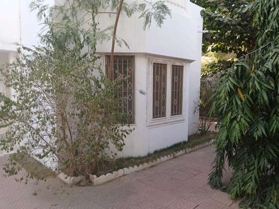 villa louer mermoz image 2