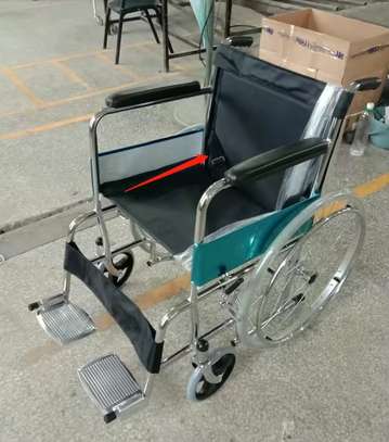 Fauteuil roulant toute neuf image 3