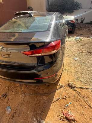 Hyundai Elantra 2017 image 5