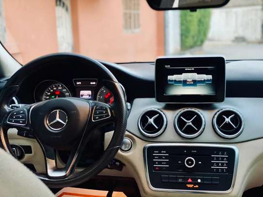 Mercedes GLA 250 année 2015 image 8