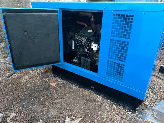 Groupe électrogène SDMO 66 KVA disponible et location image 5