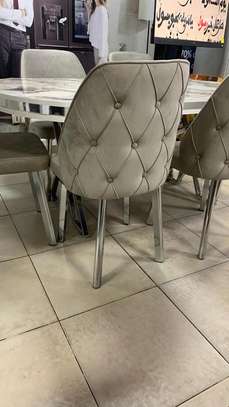 Chaises salle à manger velours gris clair design chic image 2