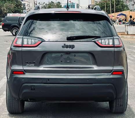 Jeep Cherokee 2019 4 cylindres limited image 5