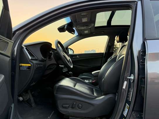 Mercedes GLC 300/2016 image 5