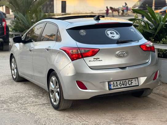 Hyundai Elantra GT image 8