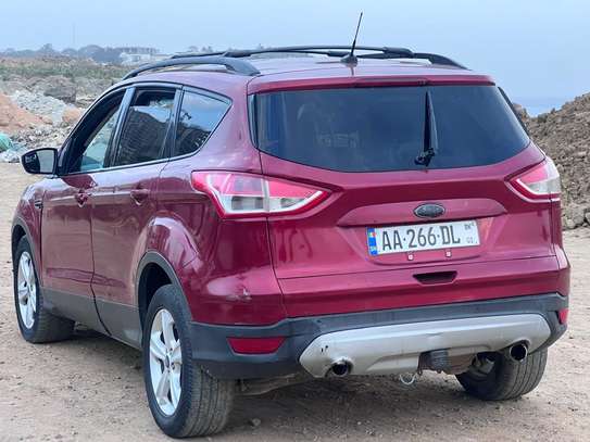 FORD ESCAPE 2.0 /FULL OPTION EN TRÈS BON ÉTAT image 9