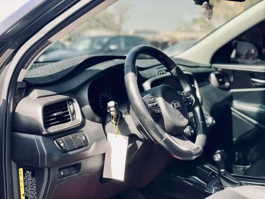 Kia sorento 2017 image 11