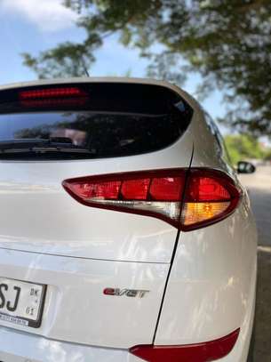 Hyundai Tucson année 2016 FULL OPTION image 10