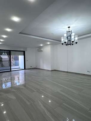 Appartement f4 à louer aux Almadies corniche image 1