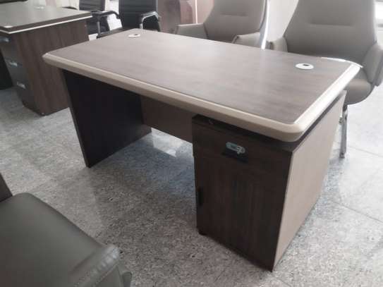 Bureau 1, 40m image 1